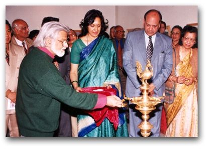 Lalit Kala Akademi 1999-2.jpg (93724 bytes)