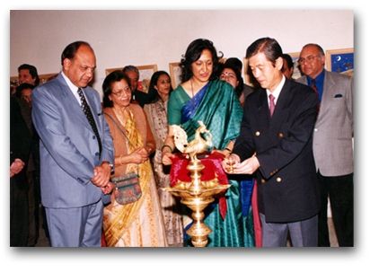 Lalit Kala Akademi 1999-4.jpg (87361 bytes)